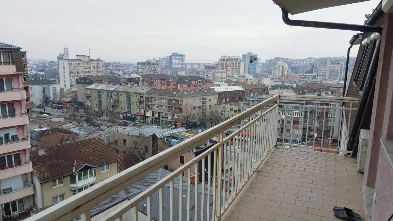 Welcoming In Prishtina Apartment Prishtine Bagian luar foto