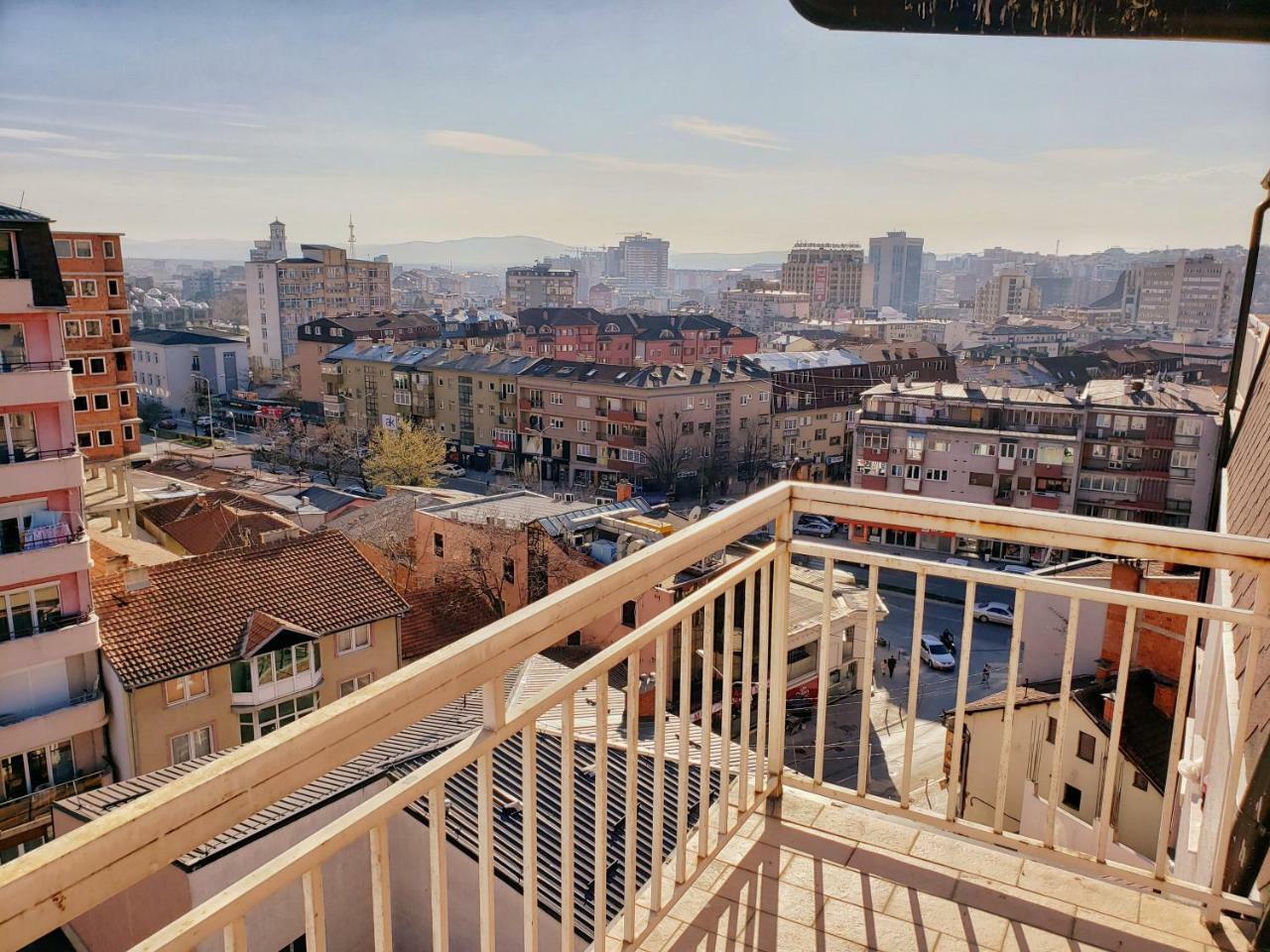 Welcoming In Prishtina Apartment Prishtine Bagian luar foto
