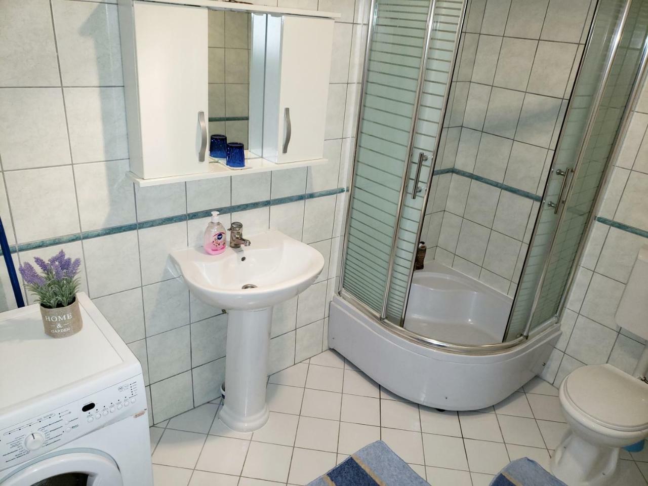 Welcoming In Prishtina Apartment Prishtine Bagian luar foto