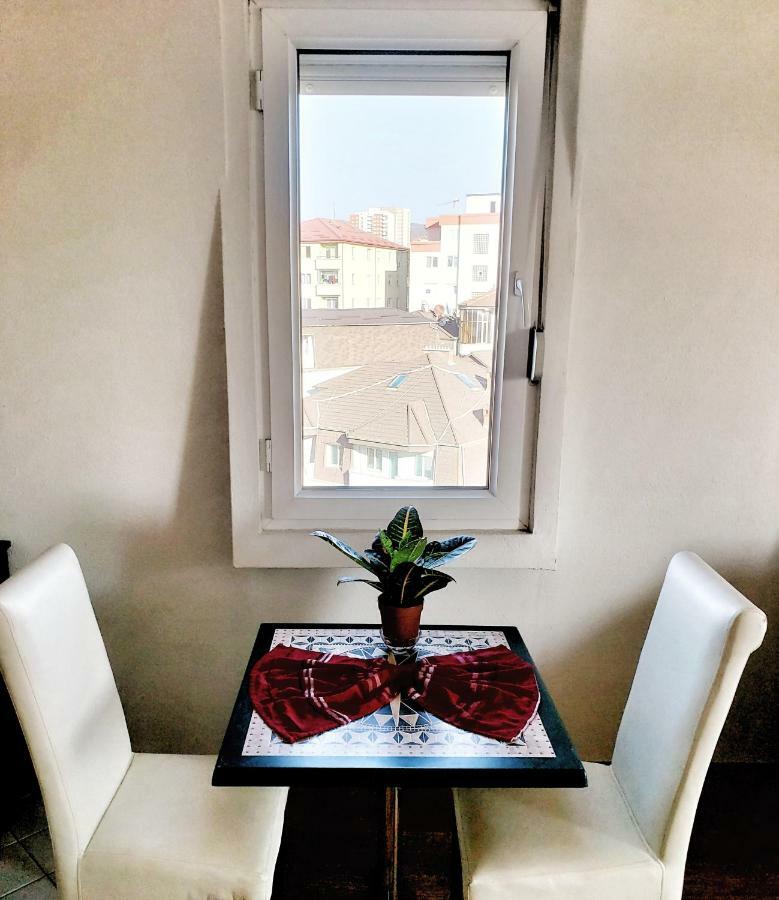 Welcoming In Prishtina Apartment Prishtine Bagian luar foto